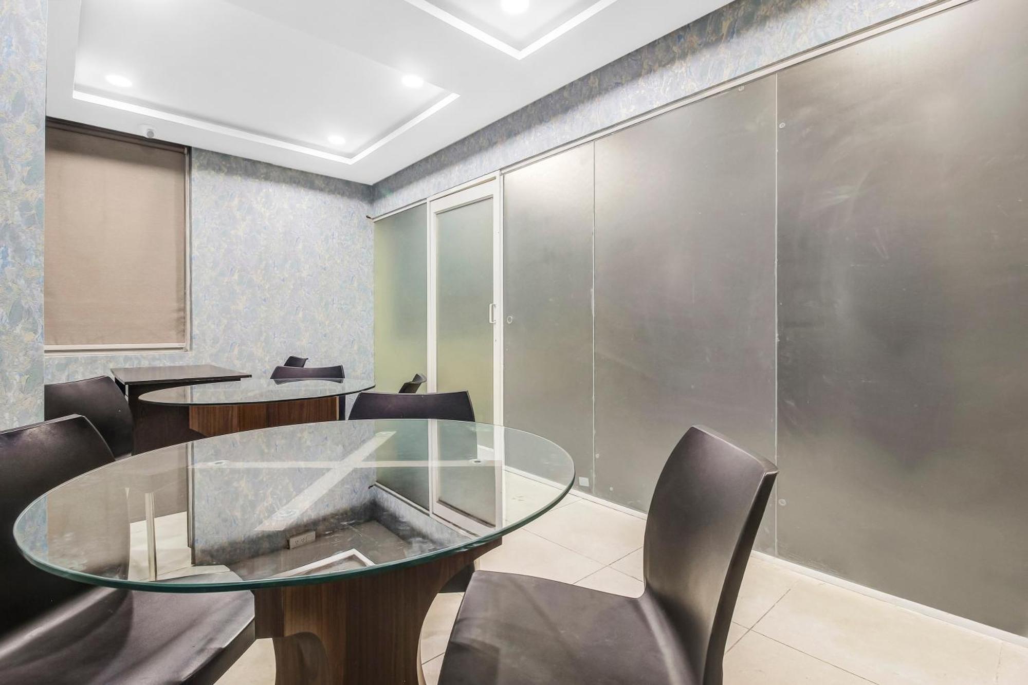 Collection O Galaxy Suites Hajdarábád Exteriér fotografie