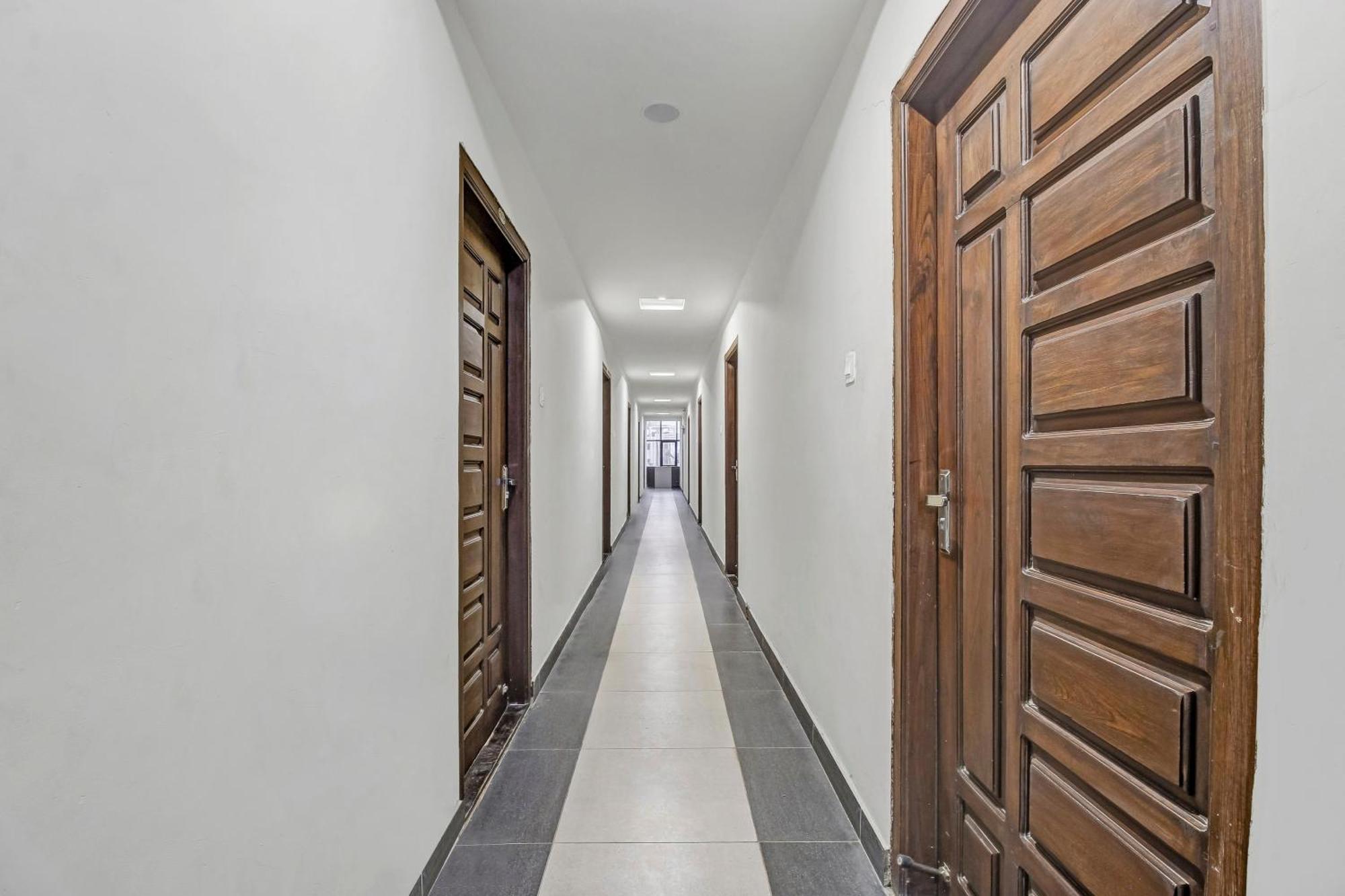 Collection O Galaxy Suites Hajdarábád Exteriér fotografie
