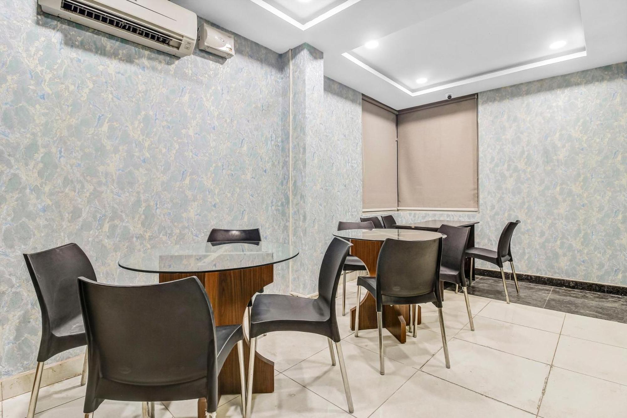 Collection O Galaxy Suites Hajdarábád Exteriér fotografie