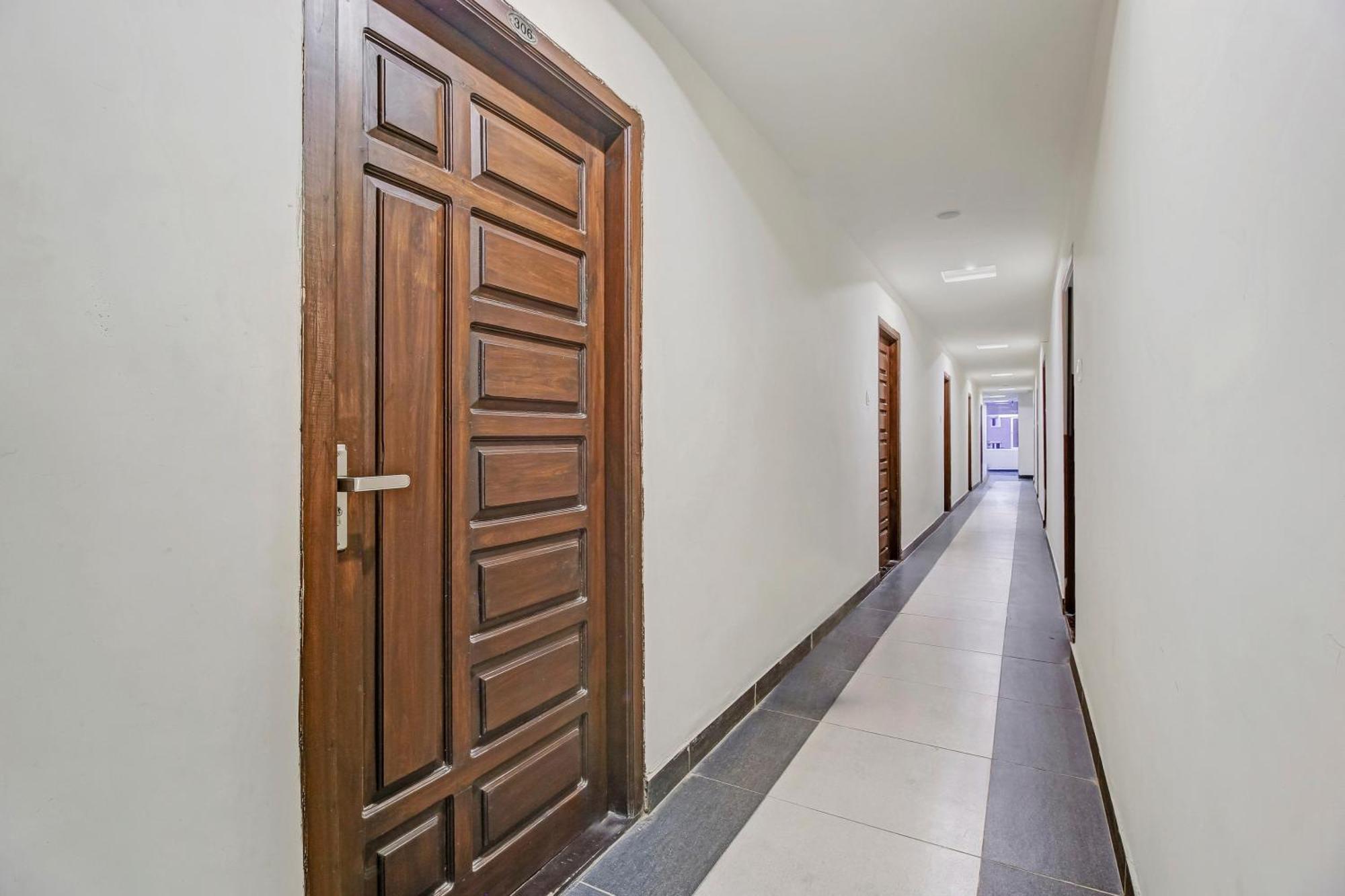 Collection O Galaxy Suites Hajdarábád Exteriér fotografie
